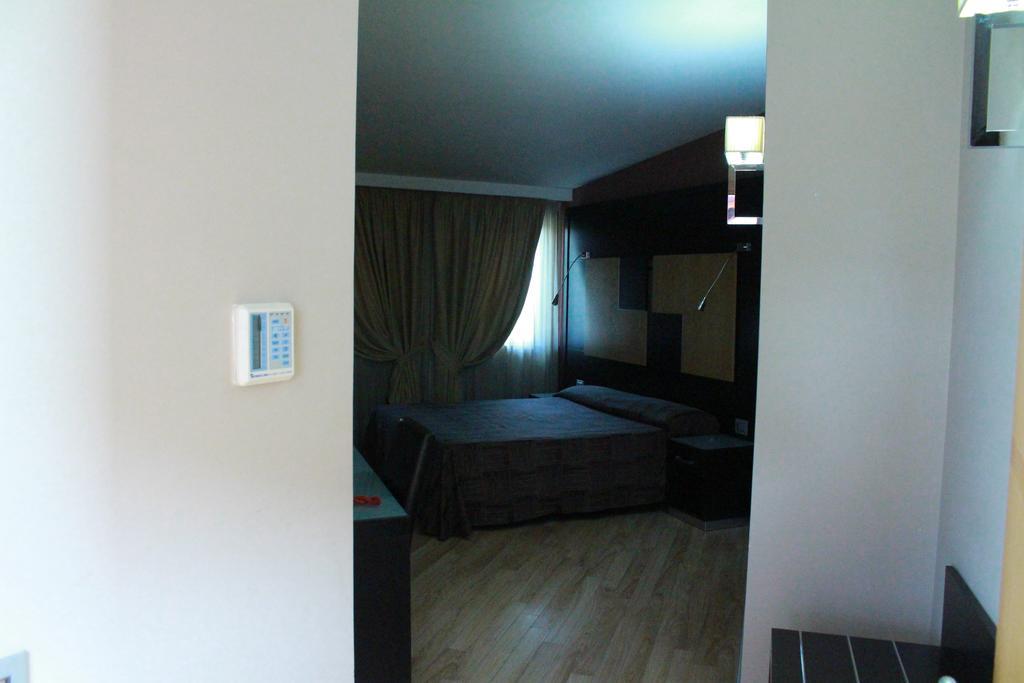 Hotel Ginepro Qualiano Pokoj fotografie
